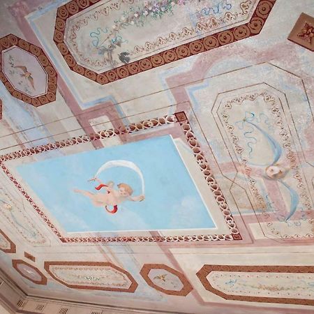 Roma Castel Nepi Home Near Colosseo Екстериор снимка